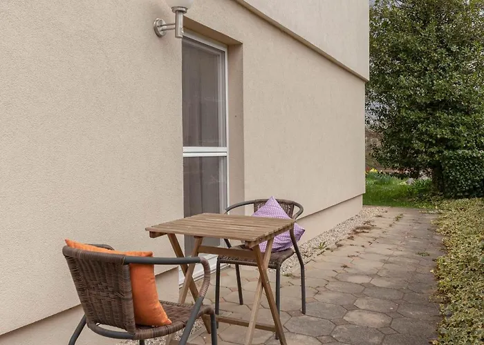 Cozy Garden Flat Ljubljana