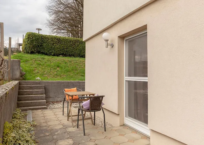 Apartment Cozy Garden Flat